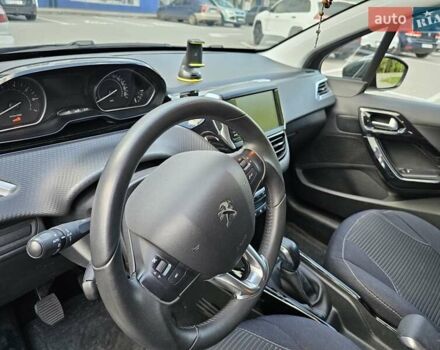 Сірий Пежо 2008, об'ємом двигуна 1.2 л та пробігом 40 тис. км за 14000 $, фото 2 на Automoto.ua