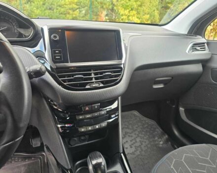 Пежо 2008 2019 в Хмельницком на Automoto.ua Серый Пежо 2008, объемом двигателя 1.2 л и пробегом 65 тыс. км за 11899 $, фото 19 на Automoto.ua