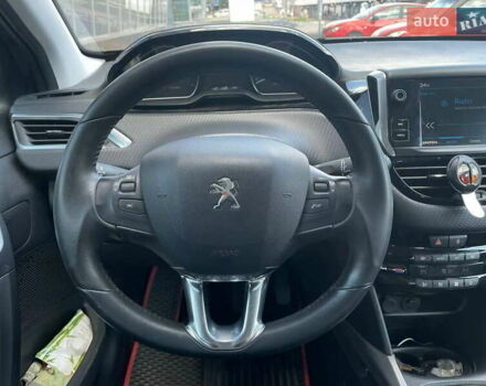 Пежо 2008 2019 у Києві на Automoto.ua Сірий Пежо 2008, об'ємом двигуна 1.2 л та пробігом 51 тис. км за 10950 $, фото 8 на Automoto.ua