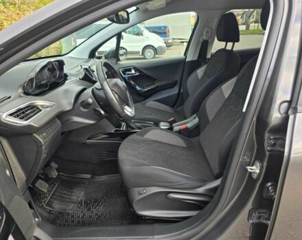 Пежо 2008 2019 в Хмельницком на Automoto.ua Серый Пежо 2008, объемом двигателя 1.2 л и пробегом 65 тыс. км за 11899 $, фото 8 на Automoto.ua