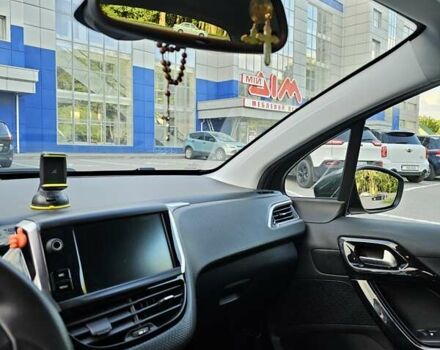 Сірий Пежо 2008, об'ємом двигуна 1.2 л та пробігом 40 тис. км за 14000 $, фото 10 на Automoto.ua