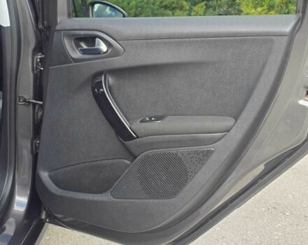 Пежо 2008 2019 в Хмельницком на Automoto.ua Серый Пежо 2008, объемом двигателя 1.2 л и пробегом 65 тыс. км за 11899 $, фото 10 на Automoto.ua