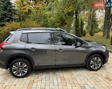 Пежо 2008 2019 в Киеве на Automoto.ua Серый Пежо 2008, объемом двигателя 1.2 л и пробегом 45 тыс. км за 13800 $, фото 24 на Automoto.ua