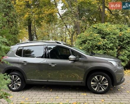Пежо 2008 2019 в Киеве на Automoto.ua Серый Пежо 2008, объемом двигателя 1.2 л и пробегом 45 тыс. км за 13800 $, фото 1 на Automoto.ua