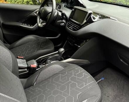 Пежо 2008 2019 в Киеве на Automoto.ua Серый Пежо 2008, объемом двигателя 1.2 л и пробегом 45 тыс. км за 13800 $, фото 36 на Automoto.ua