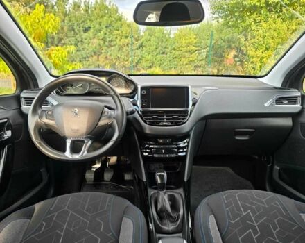 Пежо 2008 2019 в Хмельницком на Automoto.ua Серый Пежо 2008, объемом двигателя 1.2 л и пробегом 65 тыс. км за 11899 $, фото 7 на Automoto.ua