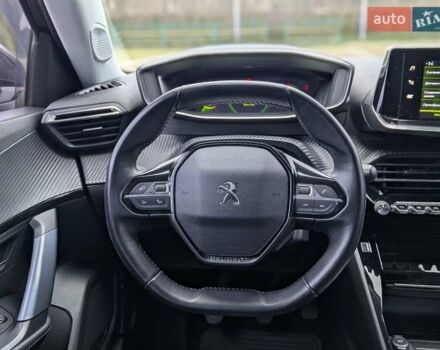 Серый Пежо 2008, объемом двигателя 1.2 л и пробегом 52 тыс. км за 16000 $, фото 19 на Automoto.ua