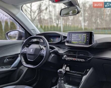 Серый Пежо 2008, объемом двигателя 1.2 л и пробегом 52 тыс. км за 16000 $, фото 20 на Automoto.ua