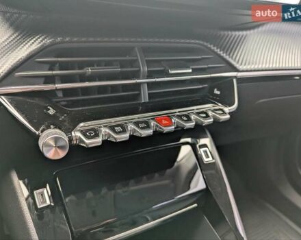 Серый Пежо 2008, объемом двигателя 1.2 л и пробегом 52 тыс. км за 16000 $, фото 22 на Automoto.ua