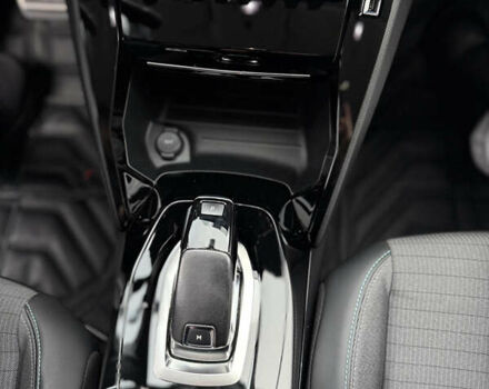 Сірий Пежо 2008, об'ємом двигуна 1.2 л та пробігом 70 тис. км за 18900 $, фото 74 на Automoto.ua