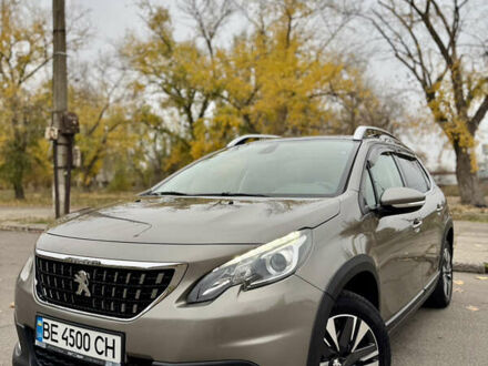 Серый Пежо 2008, объемом двигателя 1.2 л и пробегом 67 тыс. км за 13600 $, фото 1 на Automoto.ua