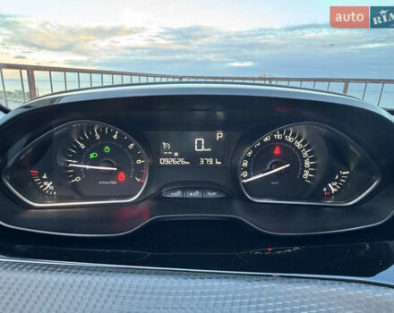 Пежо 2008 2019 у Одесі на Automoto.ua Синій Пежо 2008, об'ємом двигуна 1.2 л та пробігом 92 тис. км за 14500 $, фото 27 на Automoto.ua