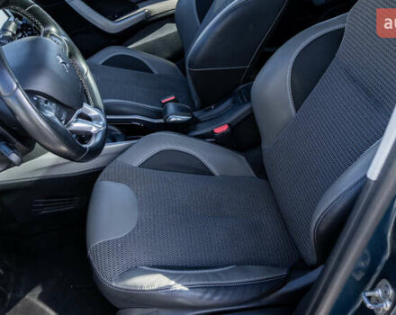 Зелений Пежо 2008, об'ємом двигуна 1.2 л та пробігом 45 тис. км за 12500 $, фото 37 на Automoto.ua