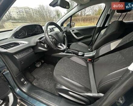 Зеленый Пежо 2008, объемом двигателя 1.2 л и пробегом 85 тыс. км за 9900 $, фото 11 на Automoto.ua