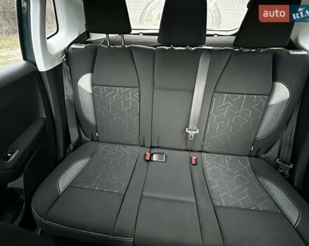 Зеленый Пежо 2008, объемом двигателя 1.2 л и пробегом 85 тыс. км за 9900 $, фото 20 на Automoto.ua