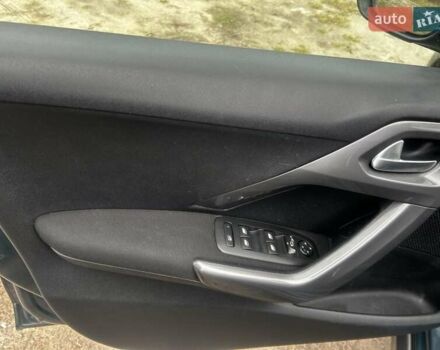 Зеленый Пежо 2008, объемом двигателя 1.2 л и пробегом 85 тыс. км за 9900 $, фото 12 на Automoto.ua