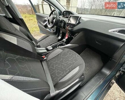 Зеленый Пежо 2008, объемом двигателя 1.2 л и пробегом 85 тыс. км за 9900 $, фото 15 на Automoto.ua