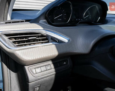 Зелений Пежо 2008, об'ємом двигуна 1.2 л та пробігом 45 тис. км за 12500 $, фото 22 на Automoto.ua