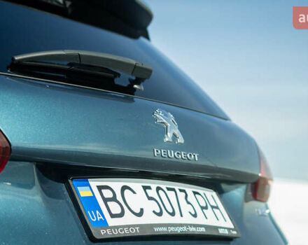 Зелений Пежо 2008, об'ємом двигуна 1.2 л та пробігом 45 тис. км за 12500 $, фото 12 на Automoto.ua