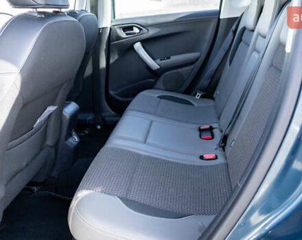 Зелений Пежо 2008, об'ємом двигуна 1.2 л та пробігом 45 тис. км за 12500 $, фото 35 на Automoto.ua