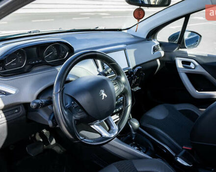 Зелений Пежо 2008, об'ємом двигуна 1.2 л та пробігом 45 тис. км за 12500 $, фото 23 на Automoto.ua