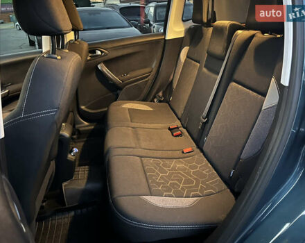 Зелений Пежо 2008, об'ємом двигуна 1.2 л та пробігом 116 тис. км за 11750 $, фото 9 на Automoto.ua