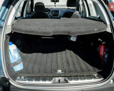 Зелений Пежо 2008, об'ємом двигуна 1.2 л та пробігом 45 тис. км за 12500 $, фото 15 на Automoto.ua