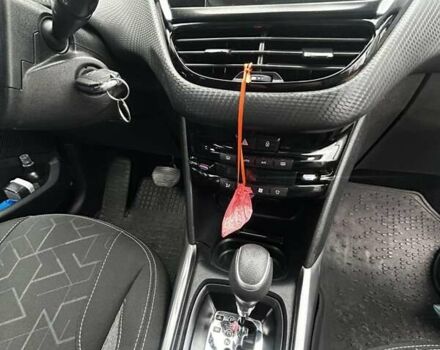 Зеленый Пежо 2008, объемом двигателя 1.2 л и пробегом 85 тыс. км за 9900 $, фото 19 на Automoto.ua