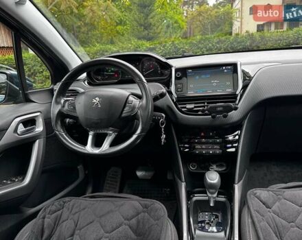 Зеленый Пежо 2008, объемом двигателя 1.2 л и пробегом 133 тыс. км за 12000 $, фото 21 на Automoto.ua