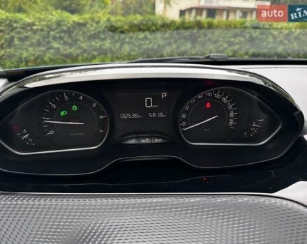 Зеленый Пежо 2008, объемом двигателя 1.2 л и пробегом 133 тыс. км за 12000 $, фото 23 на Automoto.ua