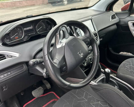 Помаранчевий Пежо 2008, об'ємом двигуна 1.2 л та пробігом 151 тис. км за 7900 $, фото 11 на Automoto.ua