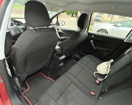 Помаранчевий Пежо 2008, об'ємом двигуна 1.2 л та пробігом 151 тис. км за 7900 $, фото 15 на Automoto.ua