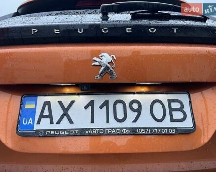Помаранчевий Пежо 2008, об'ємом двигуна 1.2 л та пробігом 67 тис. км за 19700 $, фото 4 на Automoto.ua