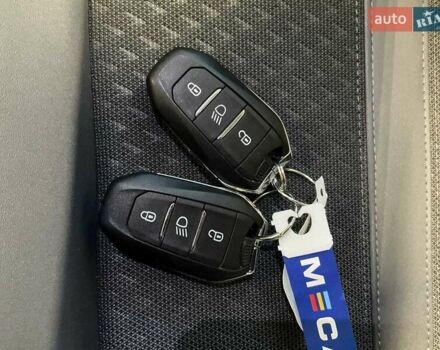 Помаранчевий Пежо 2008, об'ємом двигуна 0 л та пробігом 82 тис. км за 17000 $, фото 24 на Automoto.ua
