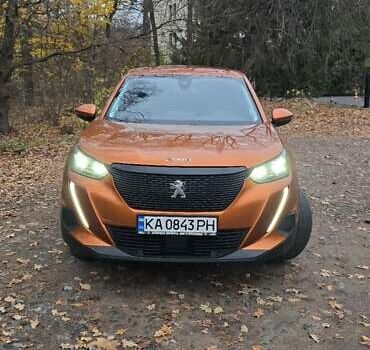Оранжевый Пежо 2008, объемом двигателя 1.2 л и пробегом 84 тыс. км за 17500 $, фото 5 на Automoto.ua