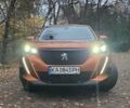 Оранжевый Пежо 2008, объемом двигателя 1.2 л и пробегом 84 тыс. км за 17500 $, фото 1 на Automoto.ua