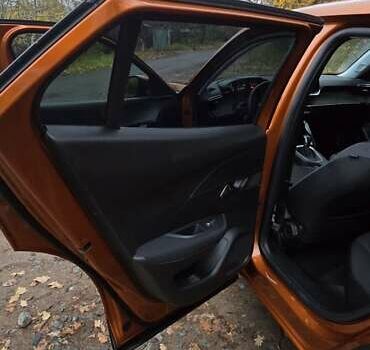 Оранжевый Пежо 2008, объемом двигателя 1.2 л и пробегом 84 тыс. км за 17500 $, фото 13 на Automoto.ua