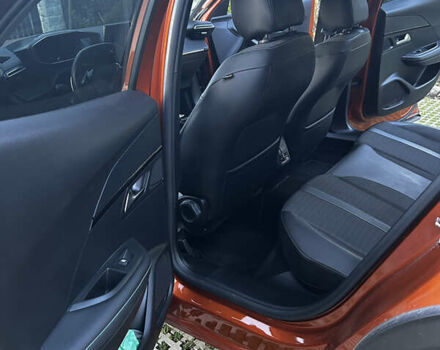 Оранжевый Пежо 2008, объемом двигателя 1.2 л и пробегом 50 тыс. км за 22500 $, фото 7 на Automoto.ua