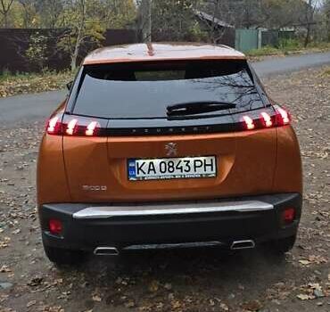 Оранжевый Пежо 2008, объемом двигателя 1.2 л и пробегом 84 тыс. км за 17500 $, фото 1 на Automoto.ua