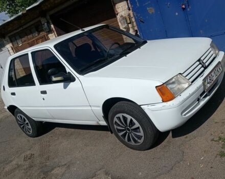 Белый Пежо 205, объемом двигателя 2 л и пробегом 285 тыс. км за 1500 $, фото 4 на Automoto.ua