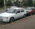 Белый Пежо 205, объемом двигателя 2 л и пробегом 285 тыс. км за 1500 $, фото 2 на Automoto.ua