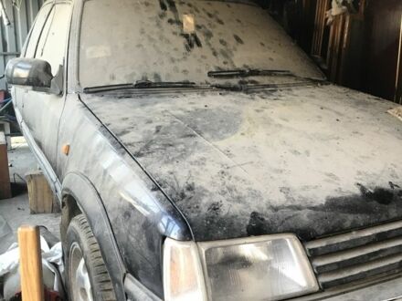 Черный Пежо 205, объемом двигателя 0 л и пробегом 200 тыс. км за 1000 $, фото 1 на Automoto.ua