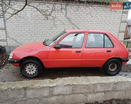 Червоний Пежо 205, об'ємом двигуна 1.4 л та пробігом 250 тис. км за 800 $, фото 4 на Automoto.ua