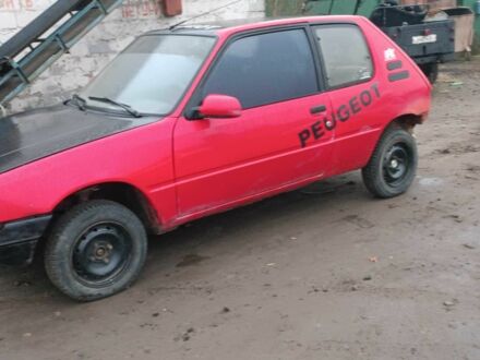 Красный Пежо 205, объемом двигателя 1 л и пробегом 110 тыс. км за 200 $, фото 1 на Automoto.ua