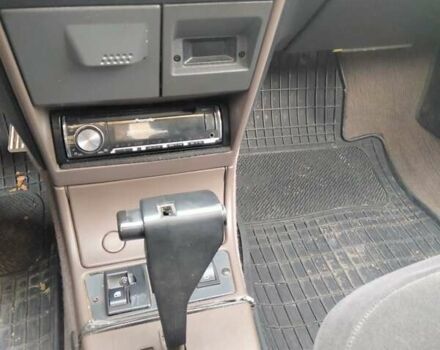 Синий Пежо 205, объемом двигателя 1.6 л и пробегом 320 тыс. км за 1700 $, фото 4 на Automoto.ua