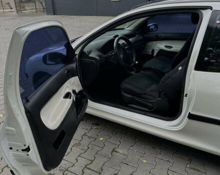 Білий Пежо 206, об'ємом двигуна 1.87 л та пробігом 268 тис. км за 3200 $, фото 18 на Automoto.ua
