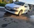 Белый Пежо 206, объемом двигателя 1.1 л и пробегом 210 тыс. км за 2000 $, фото 2 на Automoto.ua