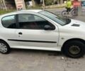 Белый Пежо 206, объемом двигателя 1.1 л и пробегом 265 тыс. км за 1699 $, фото 12 на Automoto.ua