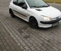 Білий Пежо 206, об'ємом двигуна 1.4 л та пробігом 1 тис. км за 1550 $, фото 1 на Automoto.ua