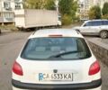 Білий Пежо 206, об'ємом двигуна 1.36 л та пробігом 253 тис. км за 1900 $, фото 3 на Automoto.ua
